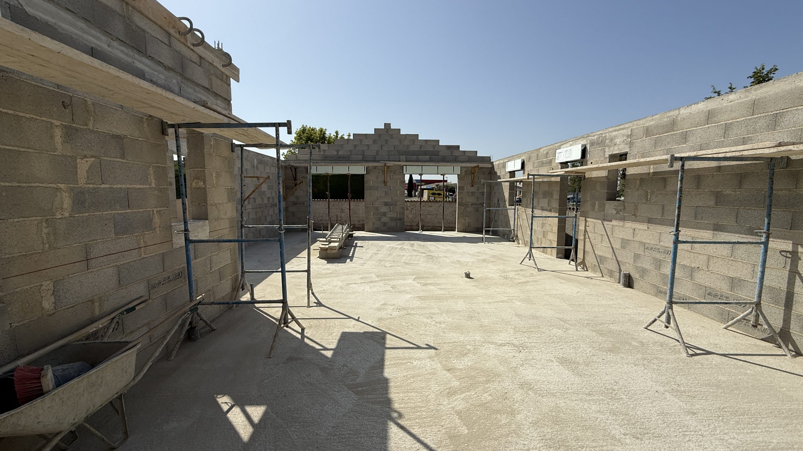 Création d’une seconde villa.